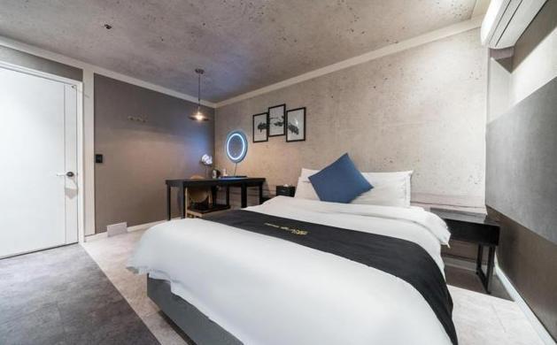 Ilsan Blanc Motel Goyang Bagian luar foto