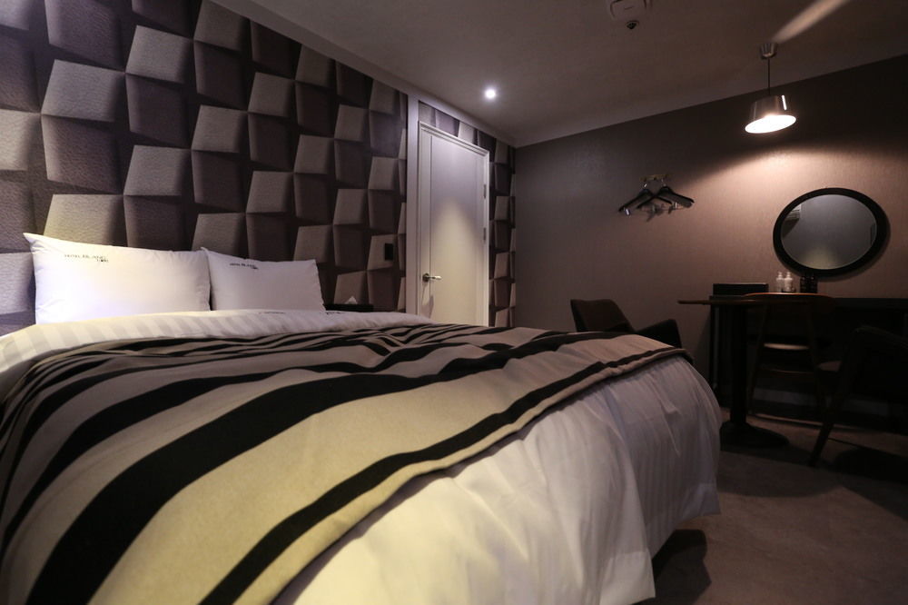 Ilsan Blanc Motel Goyang Bagian luar foto
