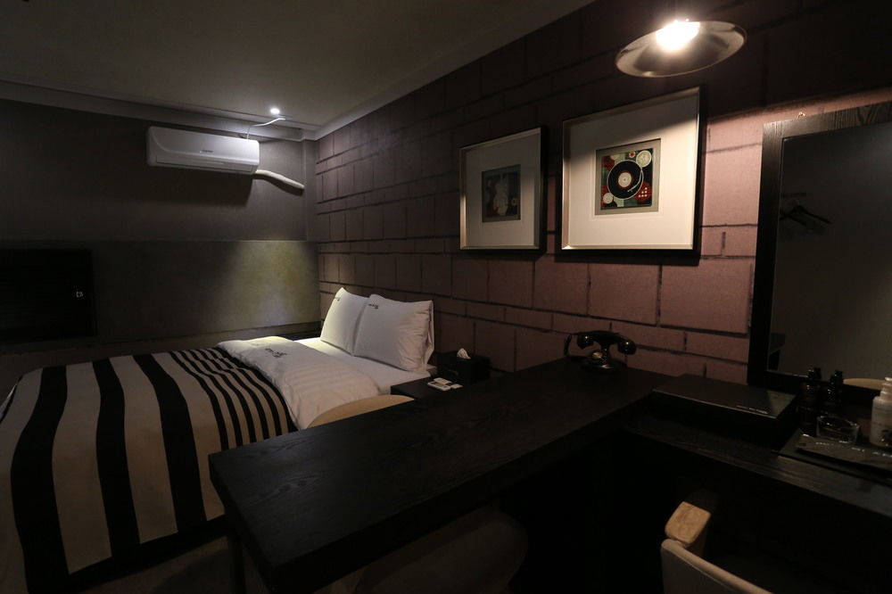 Ilsan Blanc Motel Goyang Bagian luar foto